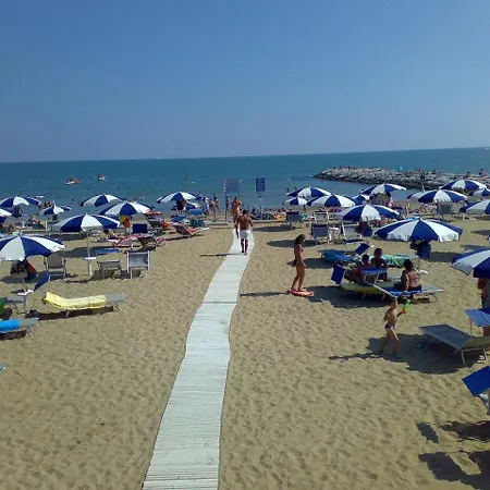بيت للعطل Holiday Di Caorle 24762 *